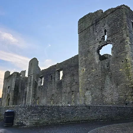 Swallow Middleham